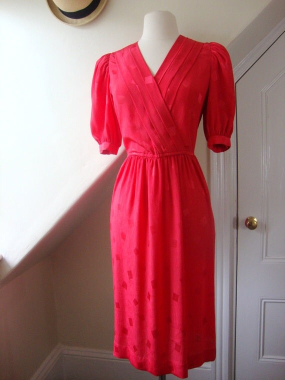 tomato red dress in retro housewife style / 1980s / s/m/l