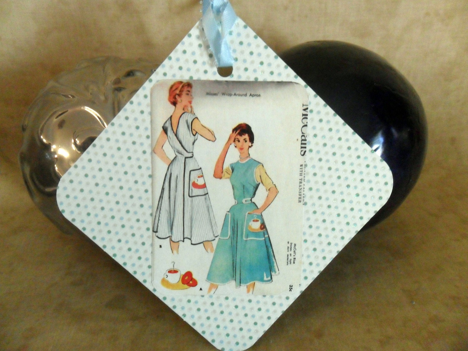 Gift Tags Vintage Apron Pattern Covers Polka Dots Mom Mother's Day-SALE