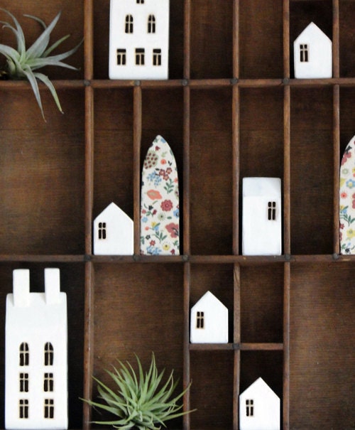 miniaturehouse http://www.etsy.com/listing/83096783