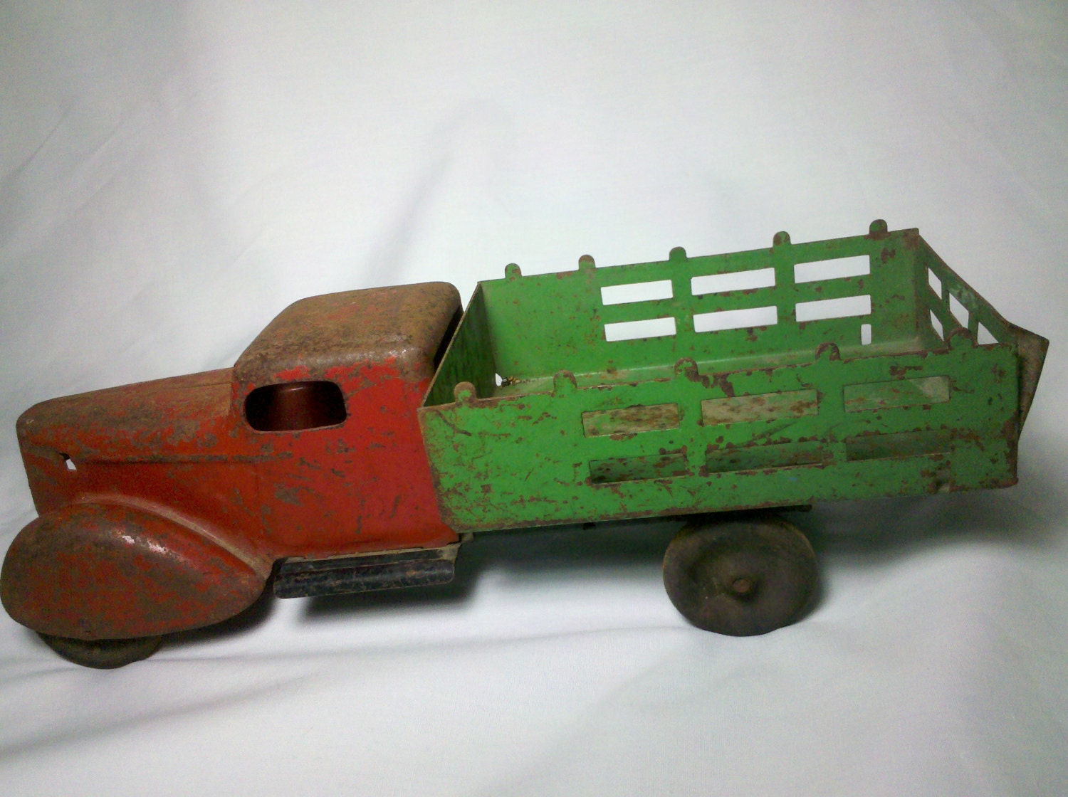 Vintage Wyandotte Metal Stake Truck 1930"s