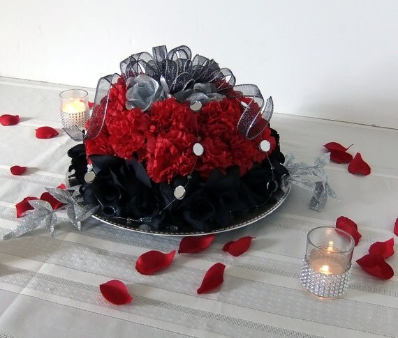 Velvety Red and Midnight Black Roses Centerpiece for Wedding