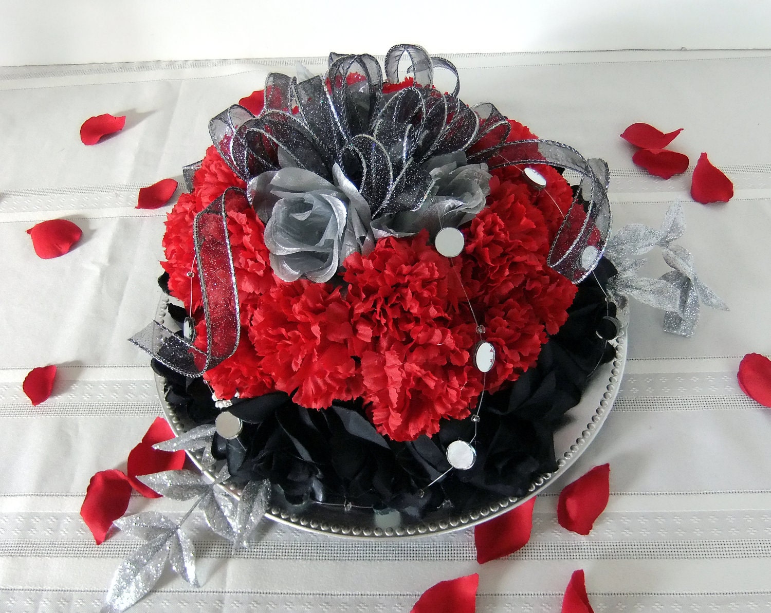 Velvety Red and Midnight Black Roses Centerpiece for Wedding