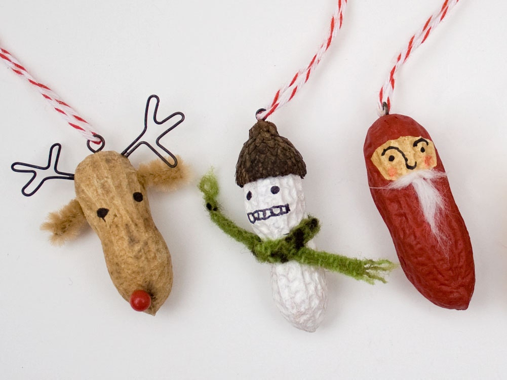 Adornos de Navidad - funny cacahuetes pintados
