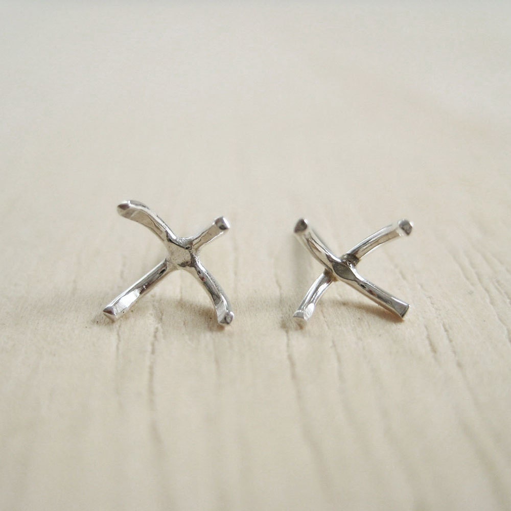 Simple X Silver Posts