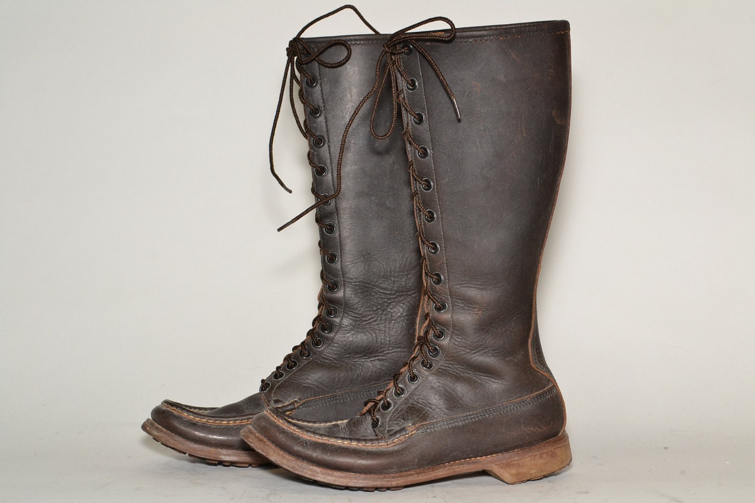 W.c Russel Mocasin Co. Boots Woman Size 9