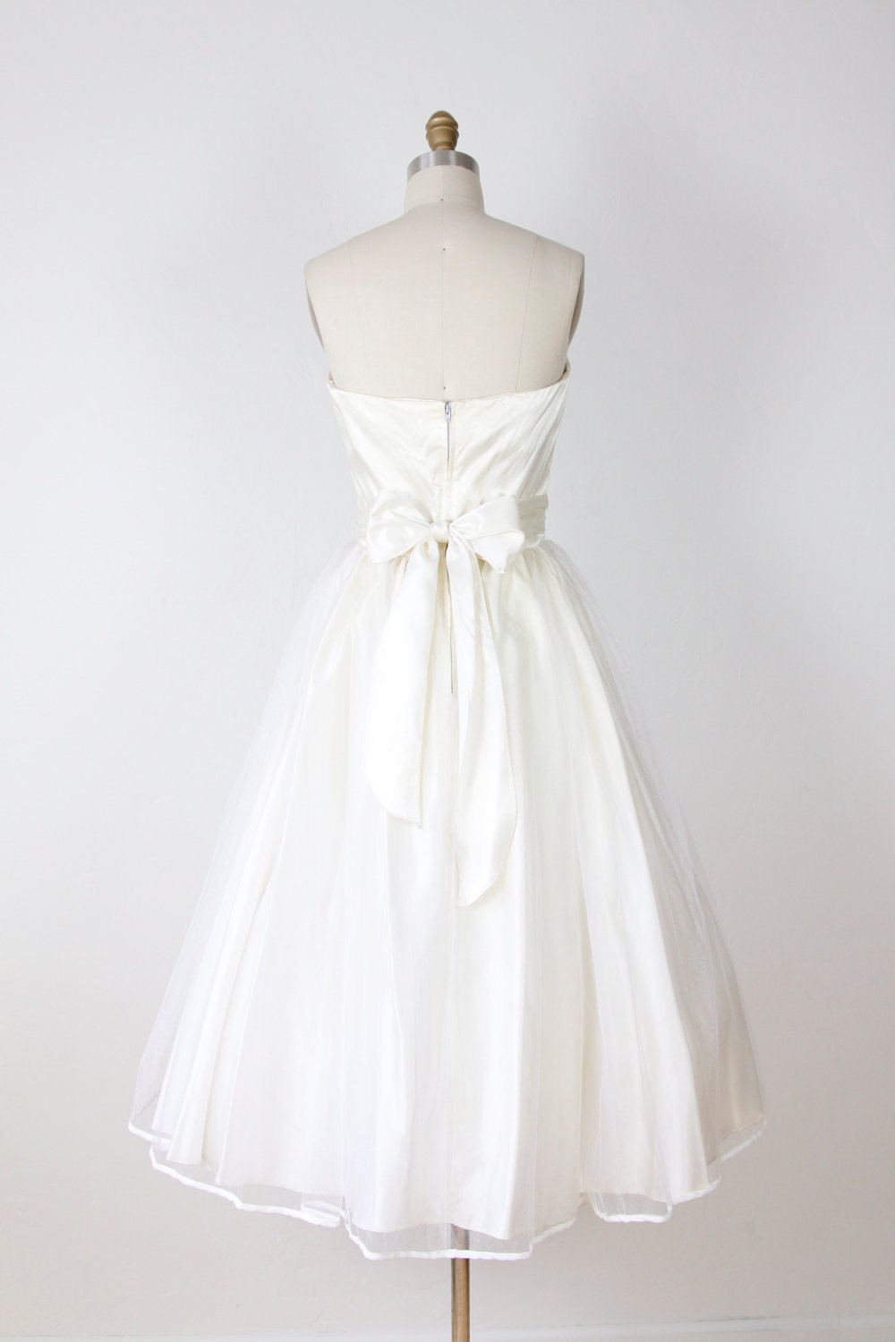 Full Skirt Ivory Wedding Dress Sheer Tulle Vintage