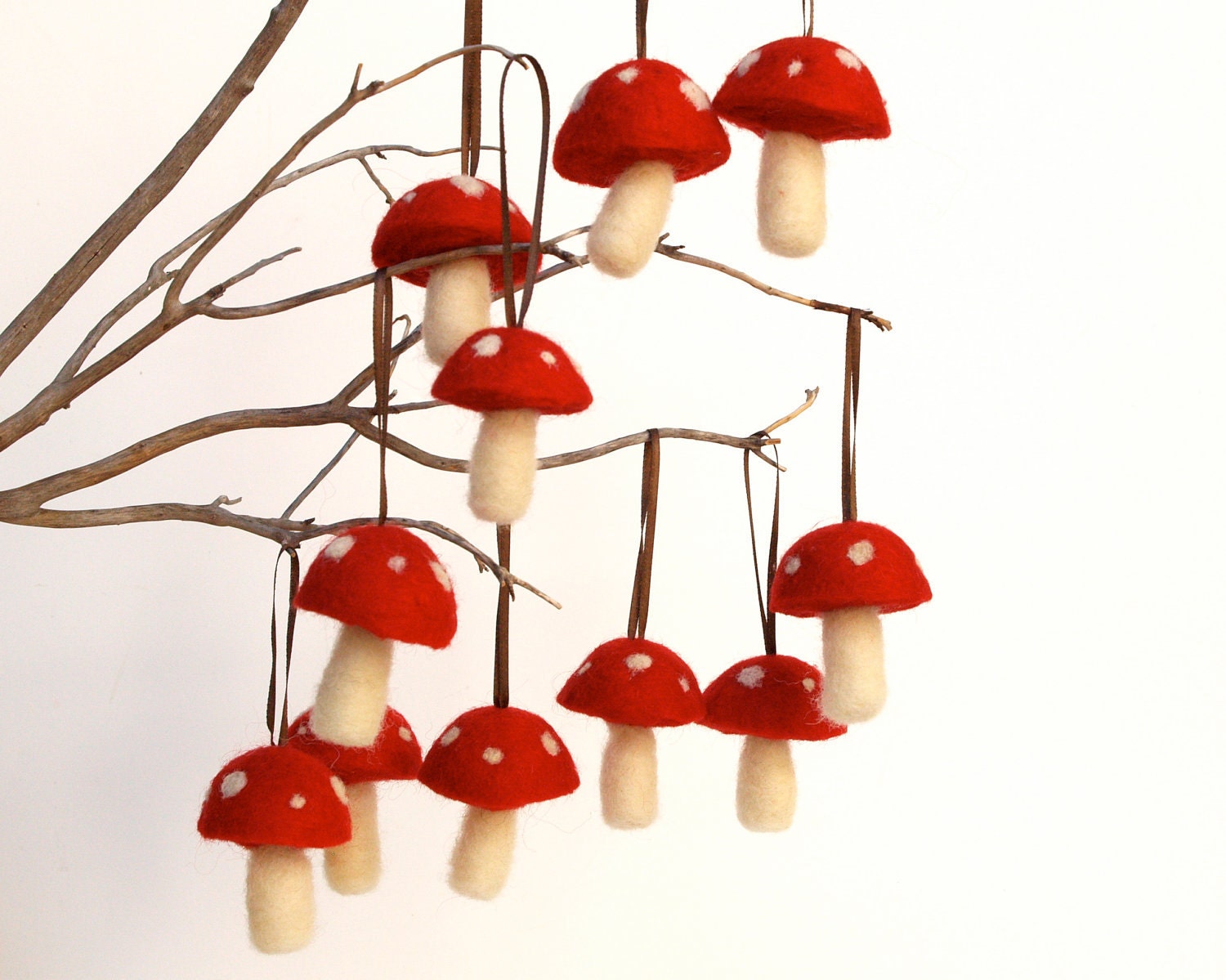 Felted Christmas Ornaments 10 red toadstool mushroom decoration woodland tree handmade nature white Hanging Aice in Wonderland