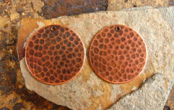 2 Hammered Copper Round Circle Pendant Disks 22mm - Trinity Brass