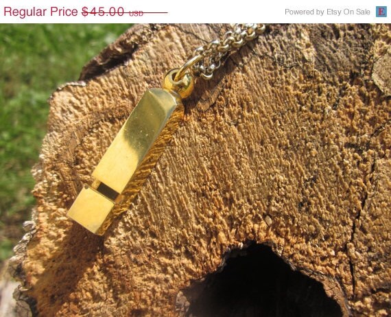 koret whistle necklace