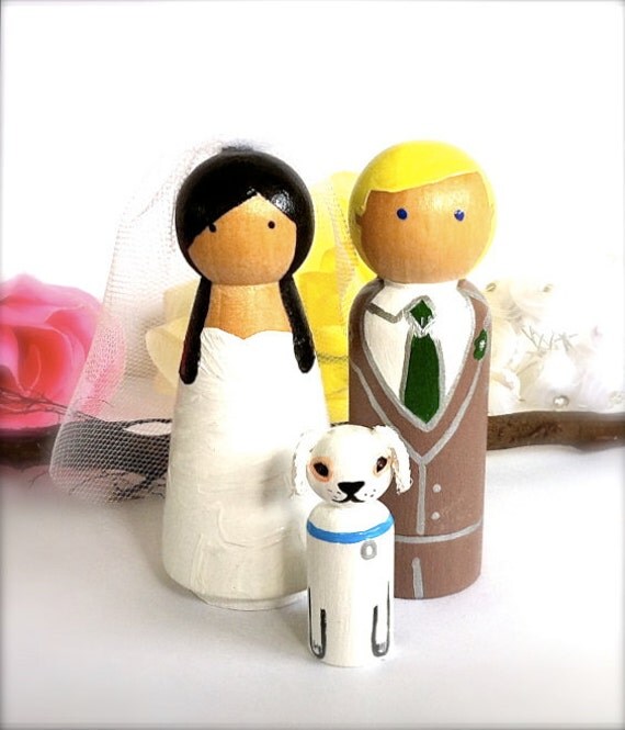 Wedding Cake Toppers bride and Groom with 1 pet Cat Dog Custom Family of 3 