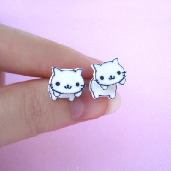 Nyan Nyan Nyanko Stud Earrings From SweetWhatevers