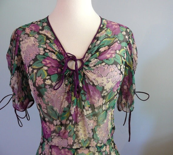 Stunning 1930s vintage dress // Sheer Violet Chiffon Floral