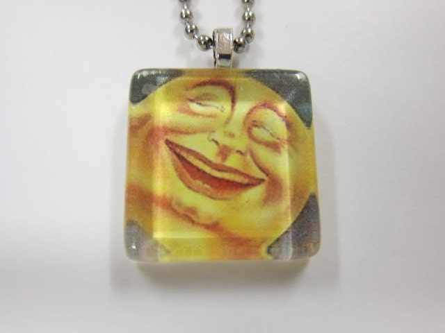Glass Tile Pendant Necklace - Vintage Style Moon - Digital Art - Celestial