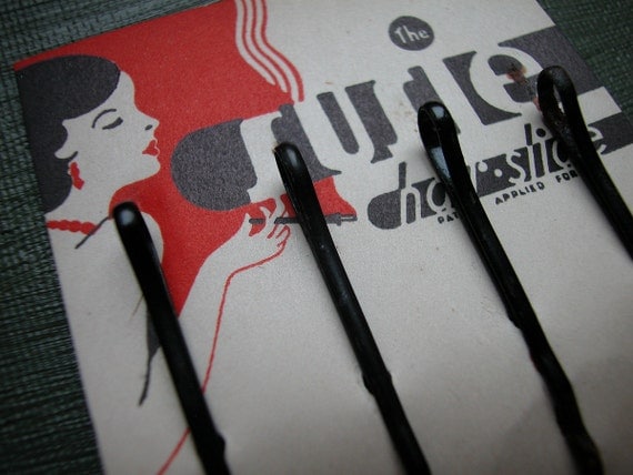 1930s /1920s SUSIE hair slides on vintage card pack