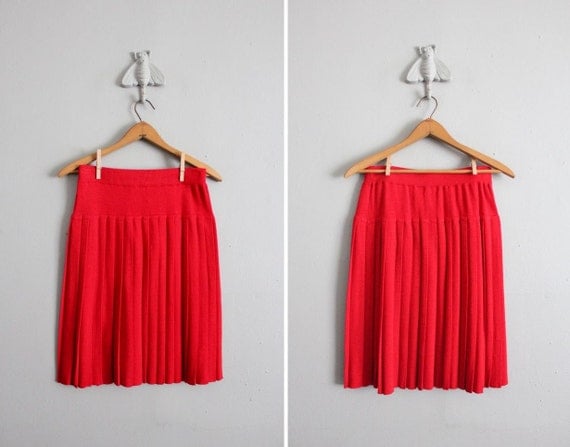 1980s vintage true red knit tennis skirt