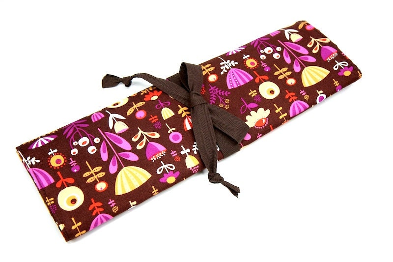 Large Knitting Needle Case Organizer POPPY DOT 30 brown pockets for all sizes, circular, straight, dpn, or paint brushes