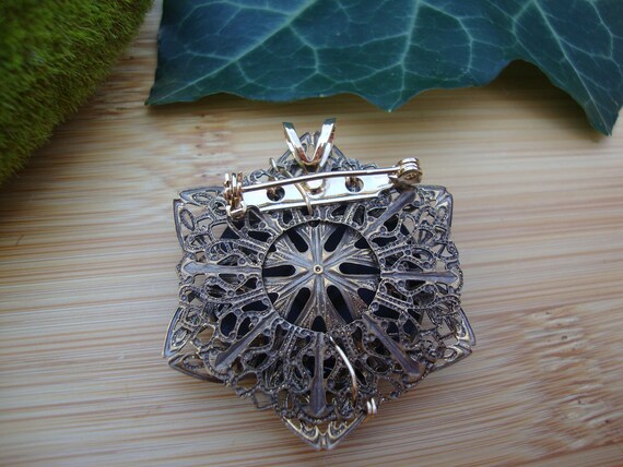 Gold Glass Button Dragonfly Pin/Pendant Preview 4