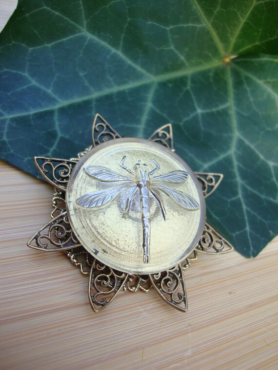 Gold Glass Button Dragonfly Pin/Pendant Preview 3