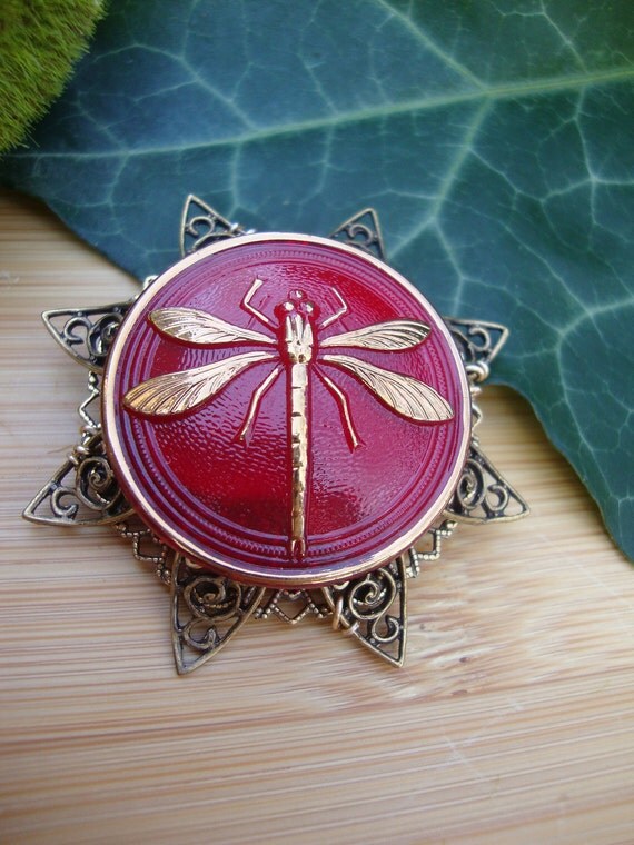 Red Glass Button Dragonfly Pin/Pendant Preview 1
