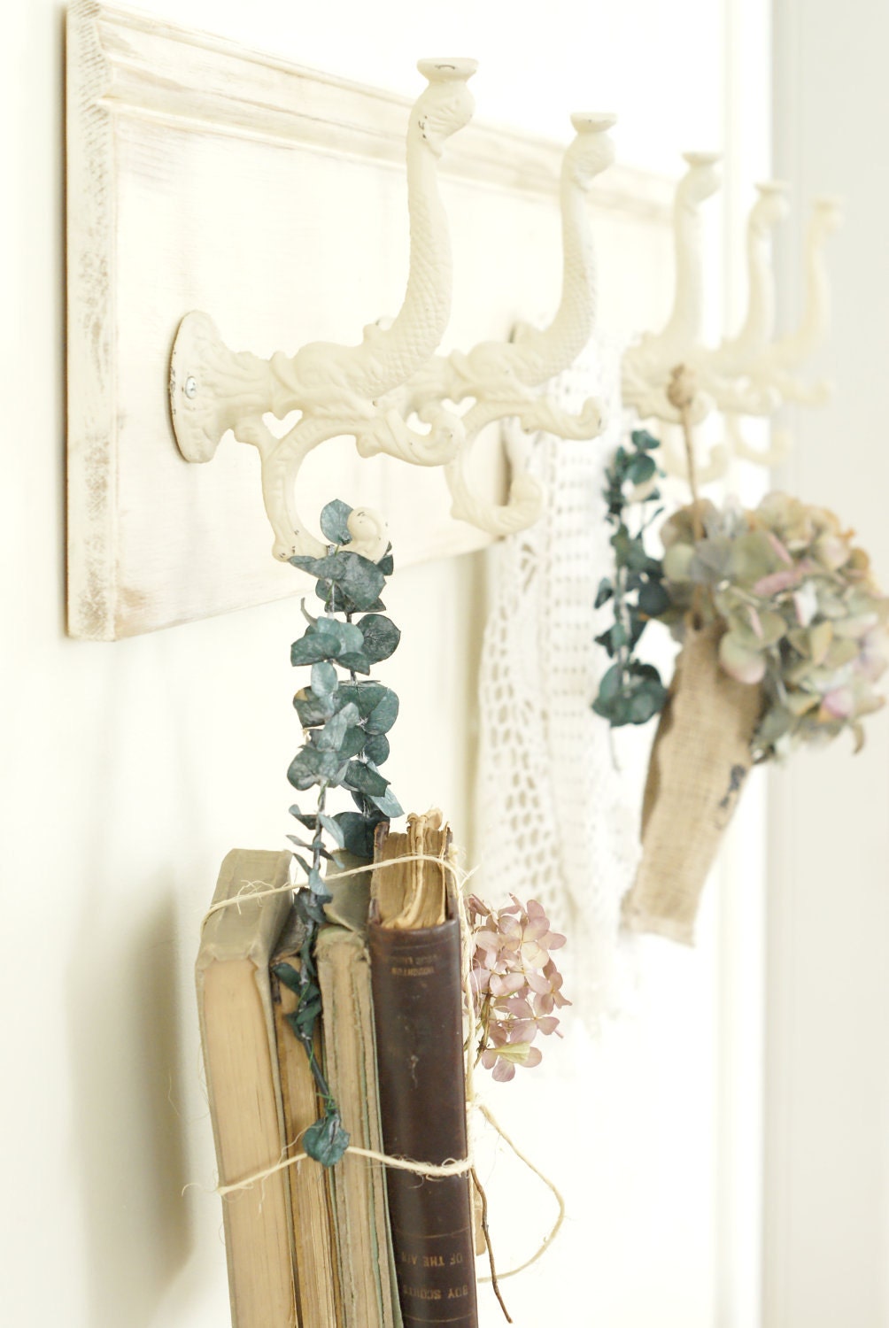 Cottage Coat Rack - Large - Antique White