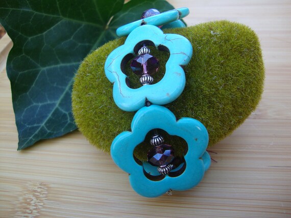 Howlite Flower Bracelet Preview 5