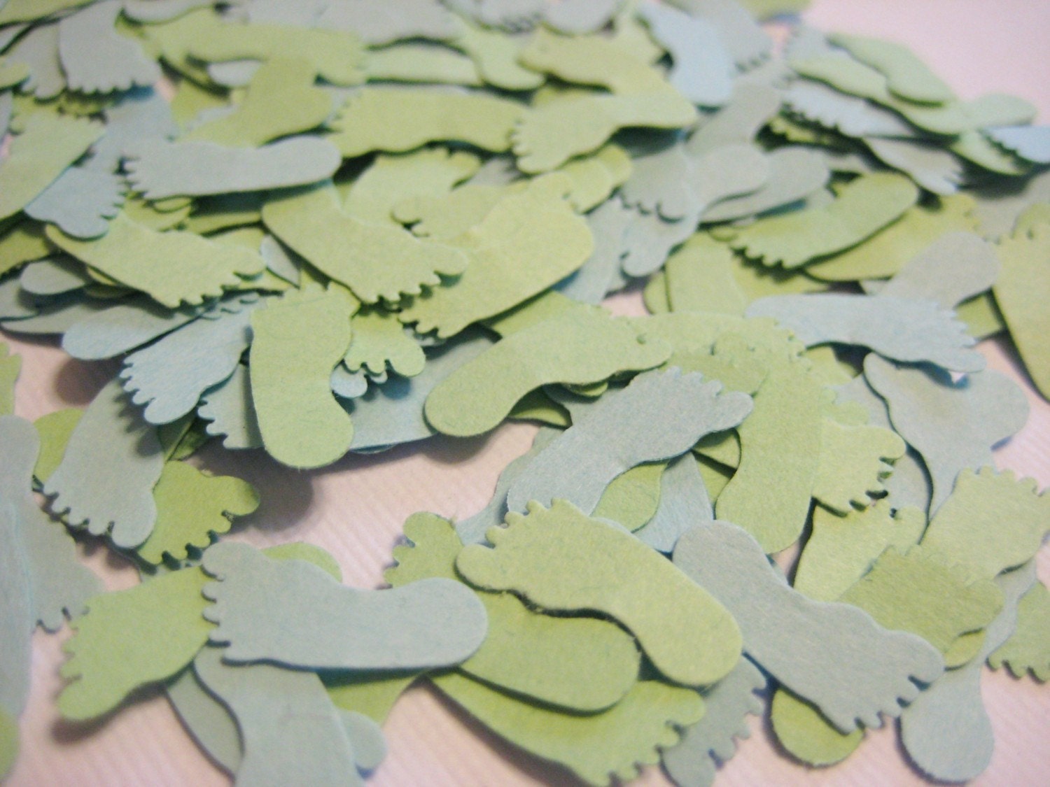Baby boy feet confetti, 200 blue and green pieces