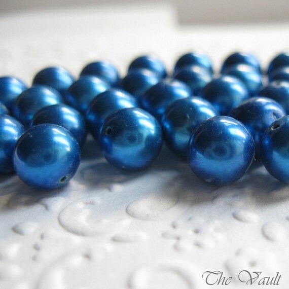 Royal blue freshwater pearl, potato pearl 6-7mm partial strand, 11 inches