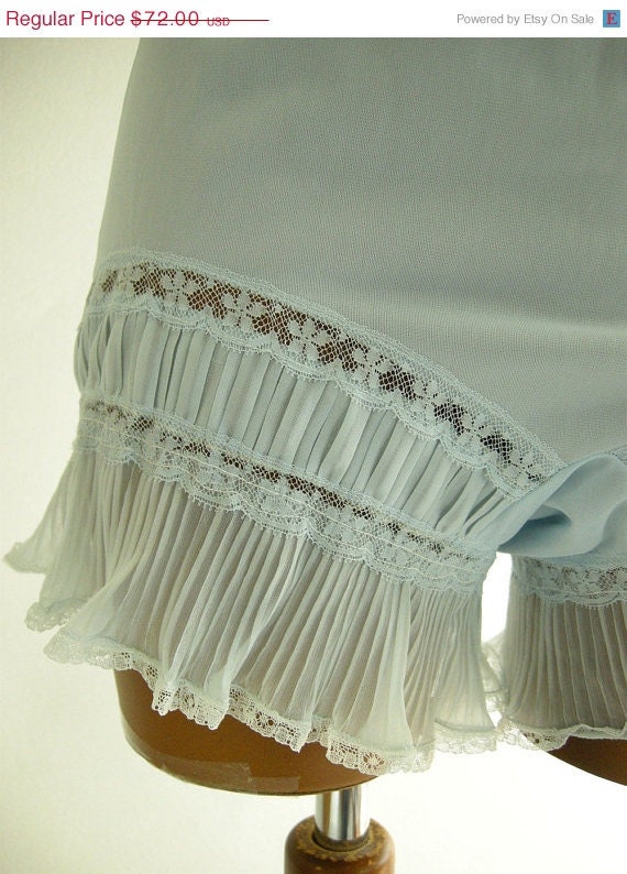 Holiday Sale Vintage 40s 50s Pinup Panties Full Cut by empressjade from etsy.com
