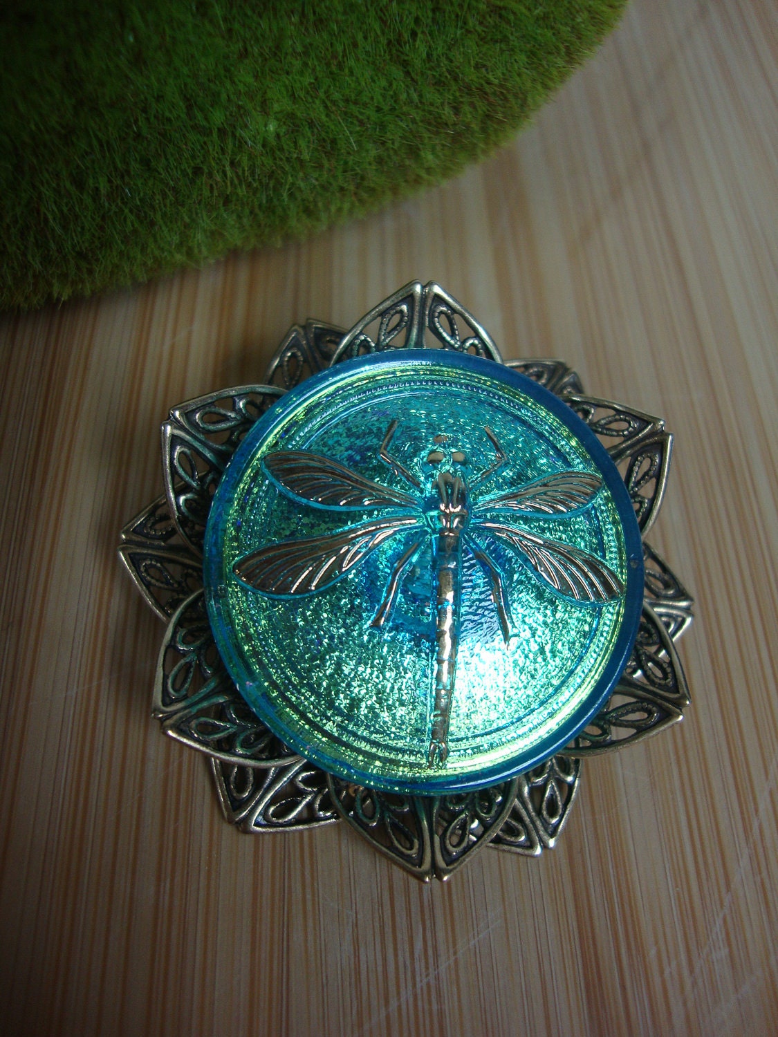 Lotus Glass Dragonfly Pin/Pendant Preview 3