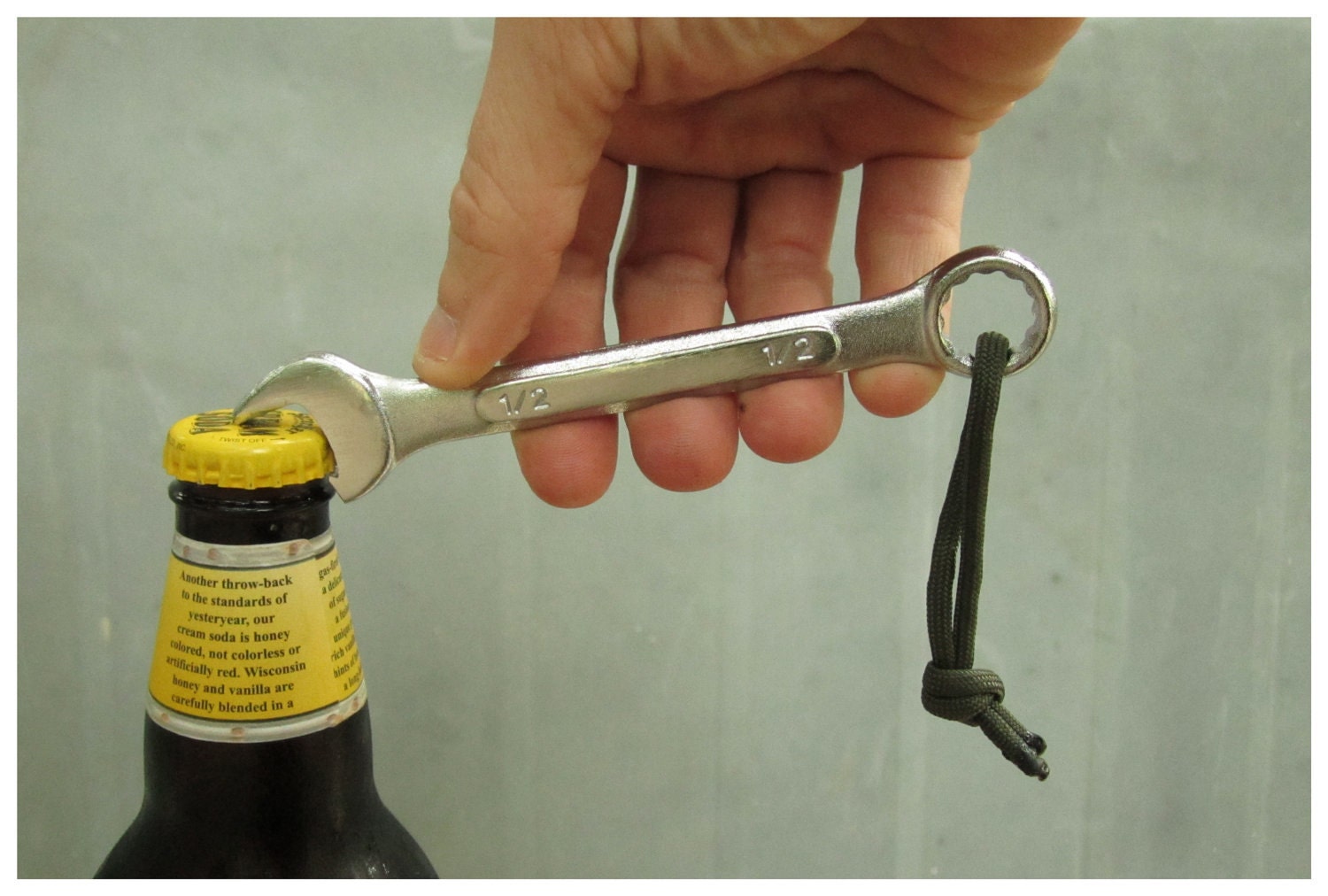 2-Pack Beer Bottle Openers,Water Bottle Opener Twist Off Caps