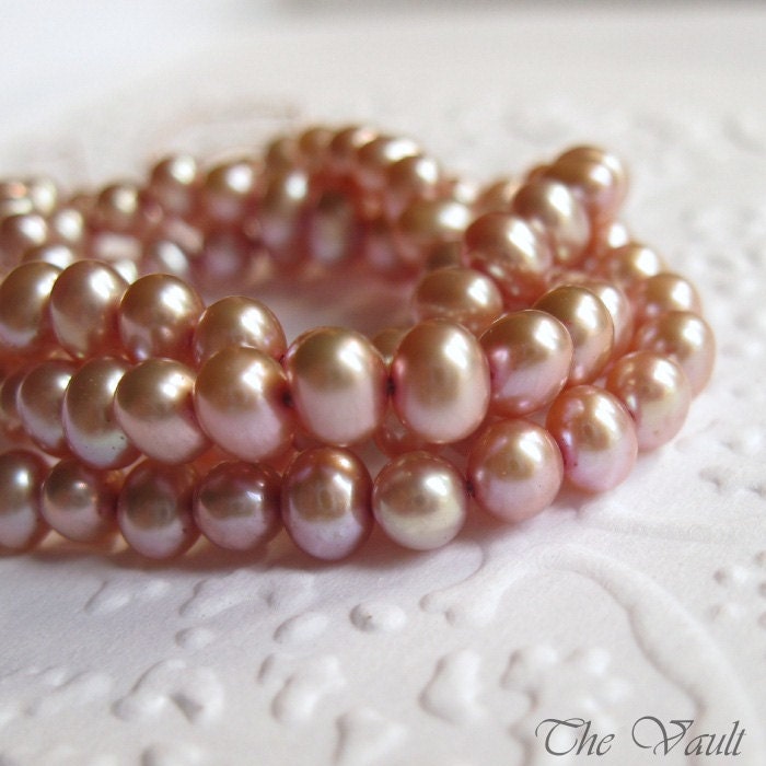 Freshwater pearls in pink, 4-5mm potato, 16 inch strand