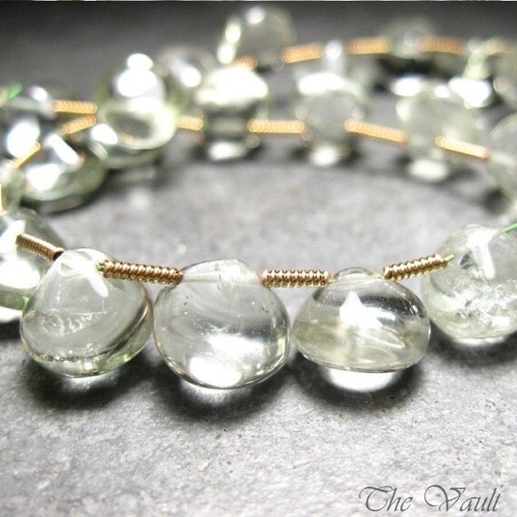 24 Prasiolite 6-8mm smooth onion briolettes