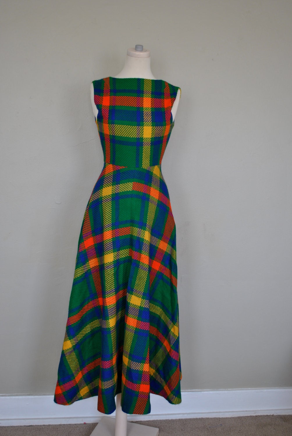 1950s Tartan Dress / 1950s Dress / Maxi Tartan Plaid Dress / 1950s Maxi Dress / Bright Plaid Dress XS Small