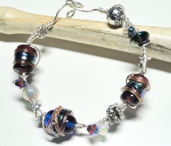 Shooting Stars Royal Blue Kelly Green Cranberry Red Lampwork Bracelet