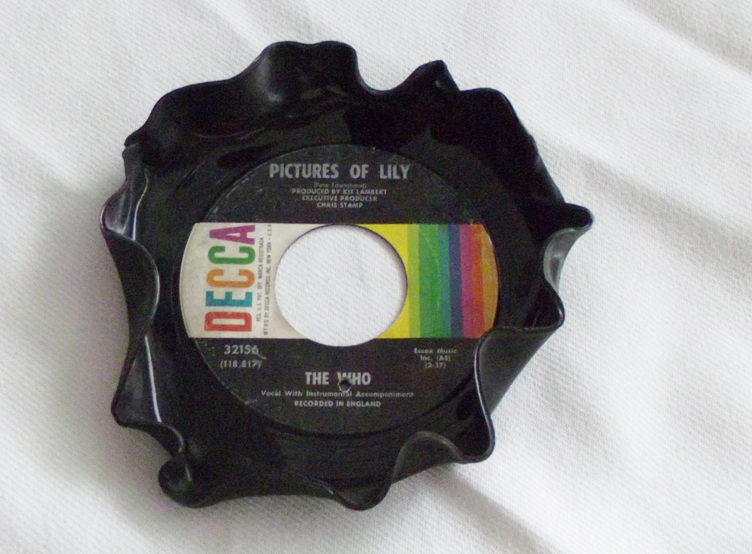 Vintage 45 Record Bowls that are great for any party or home decorations