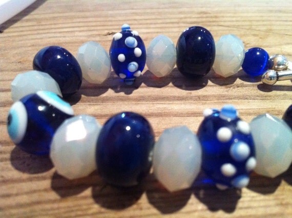 Blue White Bumpy Lampwork Glass Bead Bracelet