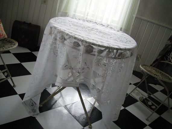 Lace tablecloth wedding decor shabby chic white lacey tablecloth vintage