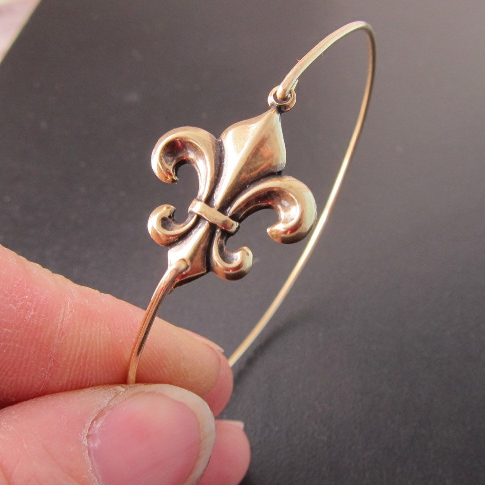 Fleur de Lis Bracelet - Brass Bangle, Lily Flower Bracelet - Fleur de Lis Jewelry