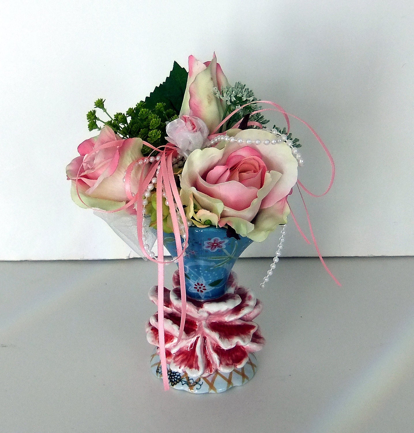 Shabby Chic Mini Rose Bouquet and Vase