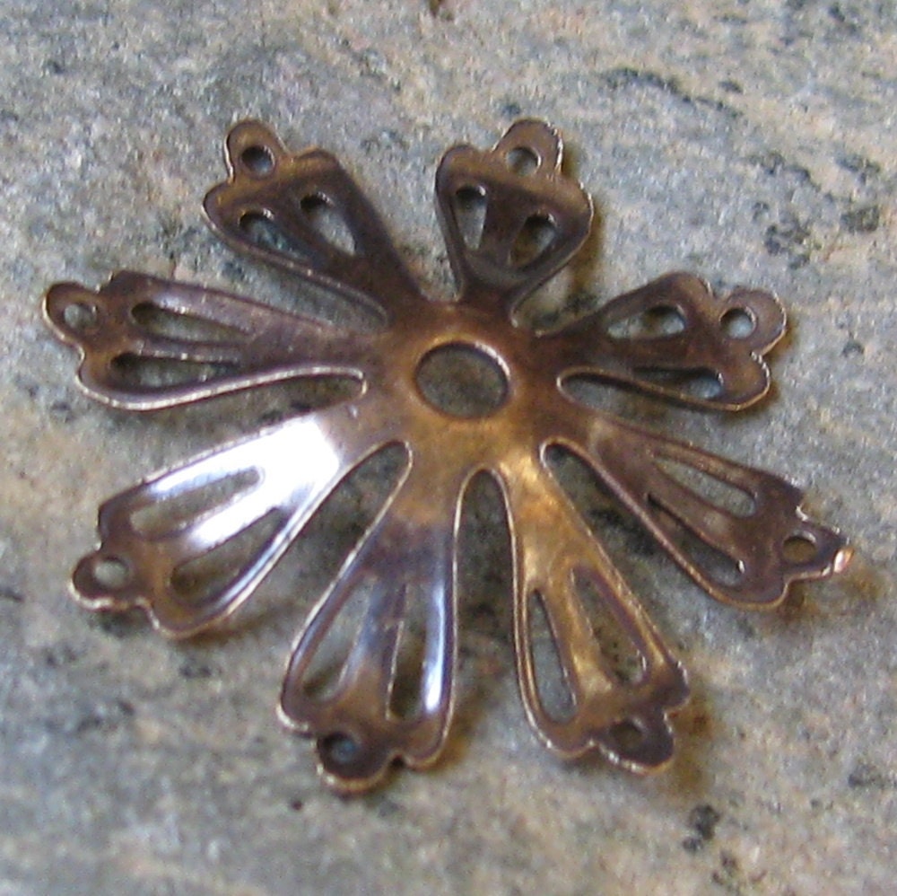 Flower Metal stamping embellishments Cold Connections Antiqued Brass 1352 - 6 pieces
