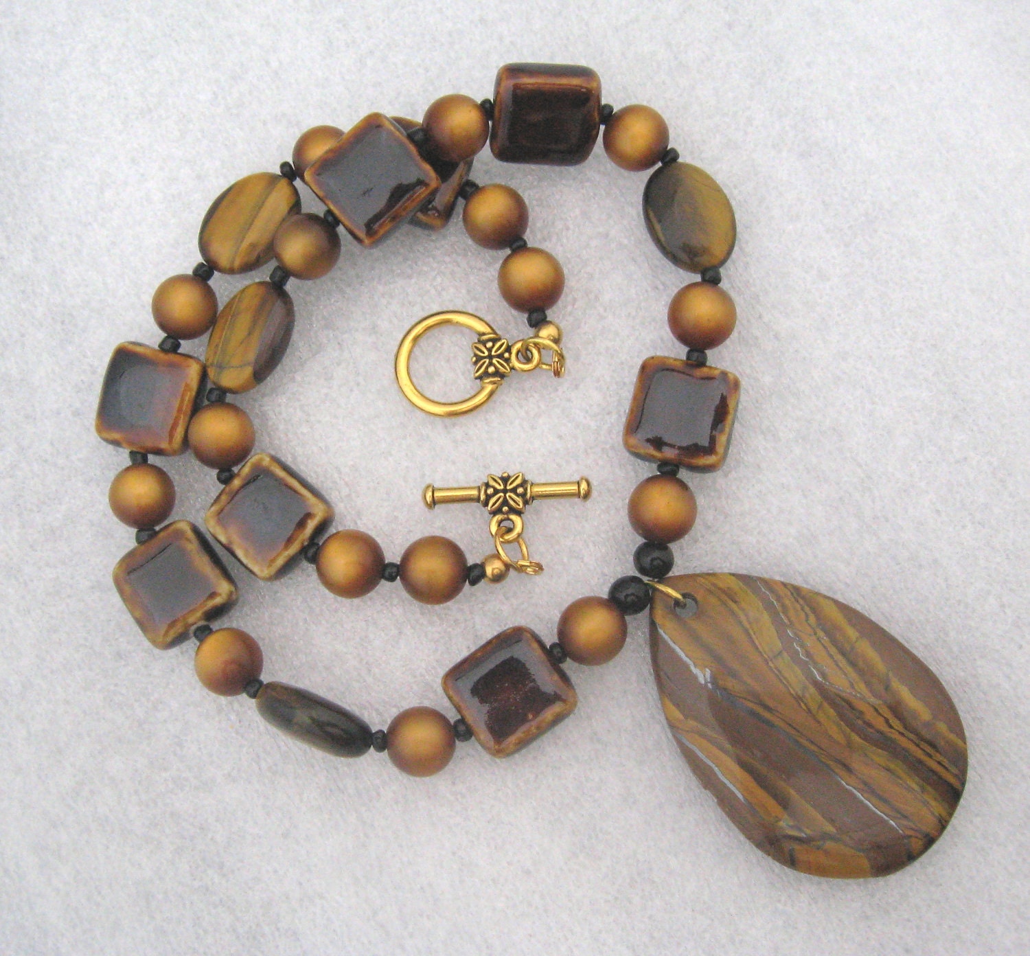 Tiger Eye Pendant Brown Bead Necklace