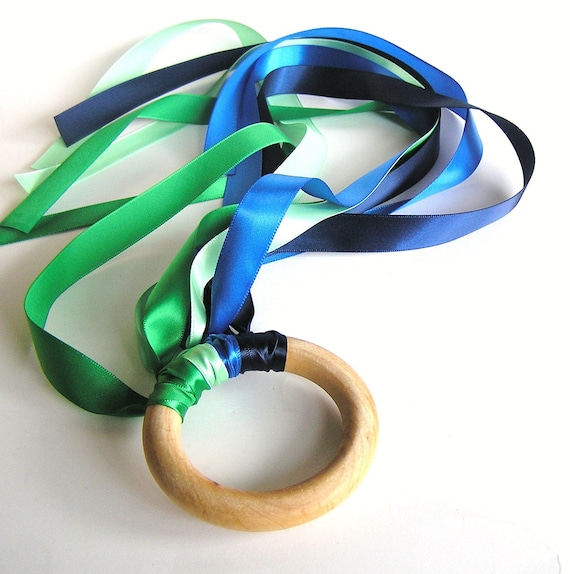 Waldorf Natural Wood Toy Hand Kite- applenamos
