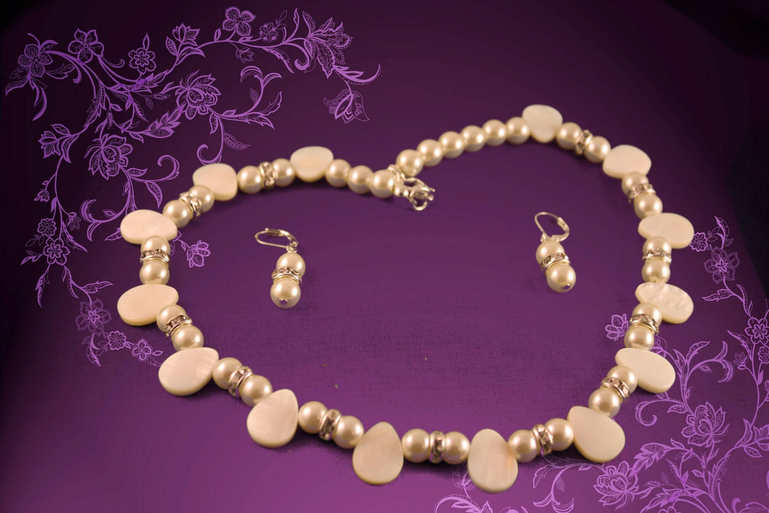 Mother of Pearl Necklace and Earring set