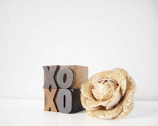 XOXO hugs kisses wood blocks romantic vintage xo hug kiss letterpress type home decor for Valentines Day
