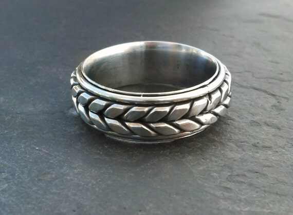 Mens Wedding band stainless tire tread ring From metalofages