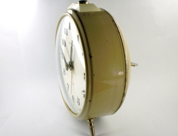 Vintage Jantar mechanical alarm clock from Soviet/Ussr