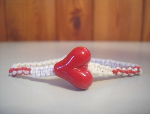 Red Heart Glass Hemp Bracelet