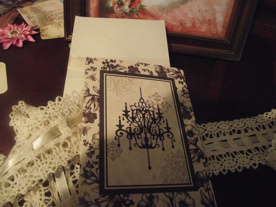 Note Cards  With  Picture  Of  Chandlier  And  Flower