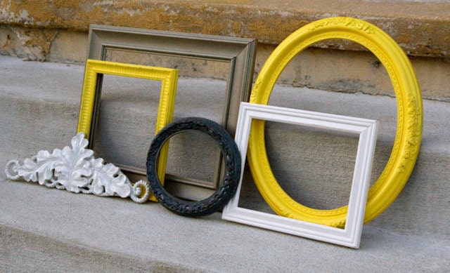 Empty Painted Picture Frames- RetroPops