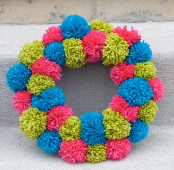 Yarn Pom Pom Wreath- RetroPops